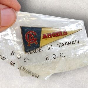Vintage 1980s California Angels MLB Pennant Lapel Pin NIP Taiwan ROC Baseball Co